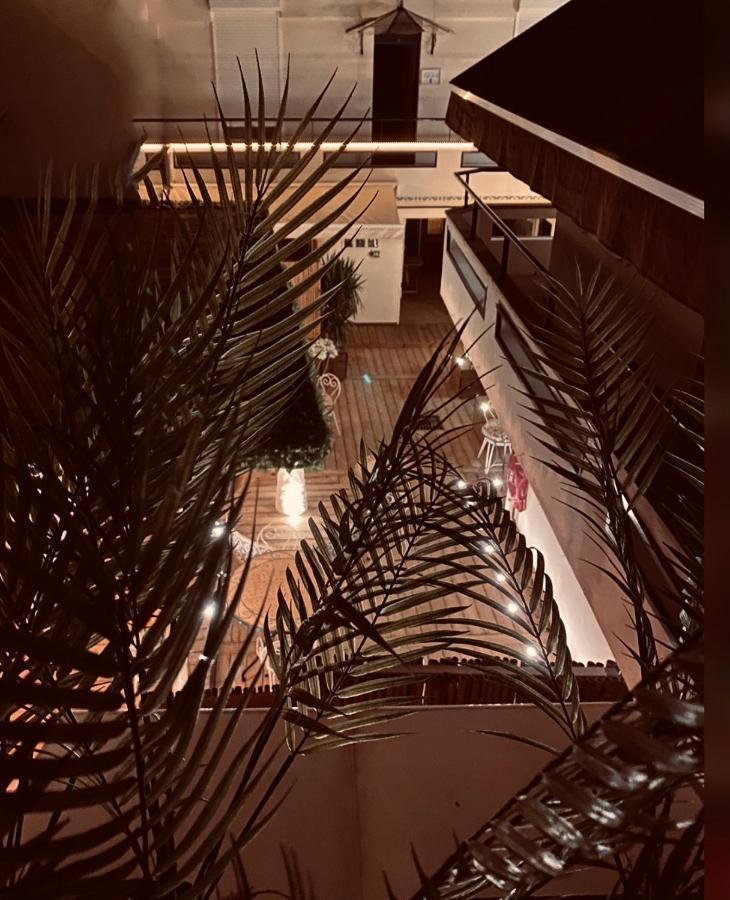 לה-גרו-דו-רואה Hotel Boutique Quai D'Azur מראה חיצוני תמונה