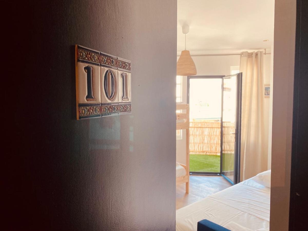 לה-גרו-דו-רואה Hotel Boutique Quai D'Azur מראה חיצוני תמונה