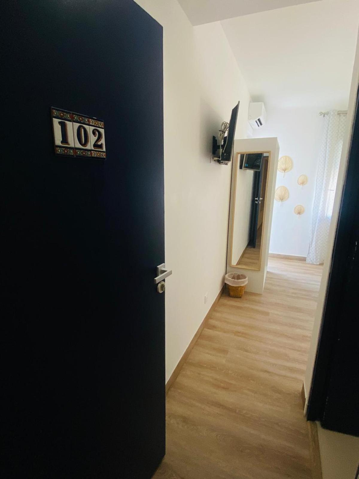 לה-גרו-דו-רואה Hotel Boutique Quai D'Azur מראה חיצוני תמונה